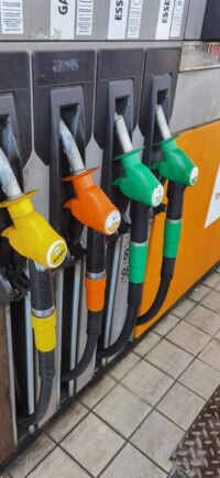 prix des carburants diesel ne suit pas la baisse