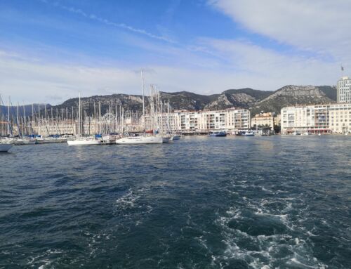Stop à la pollution des bateaux de croisière à Toulon