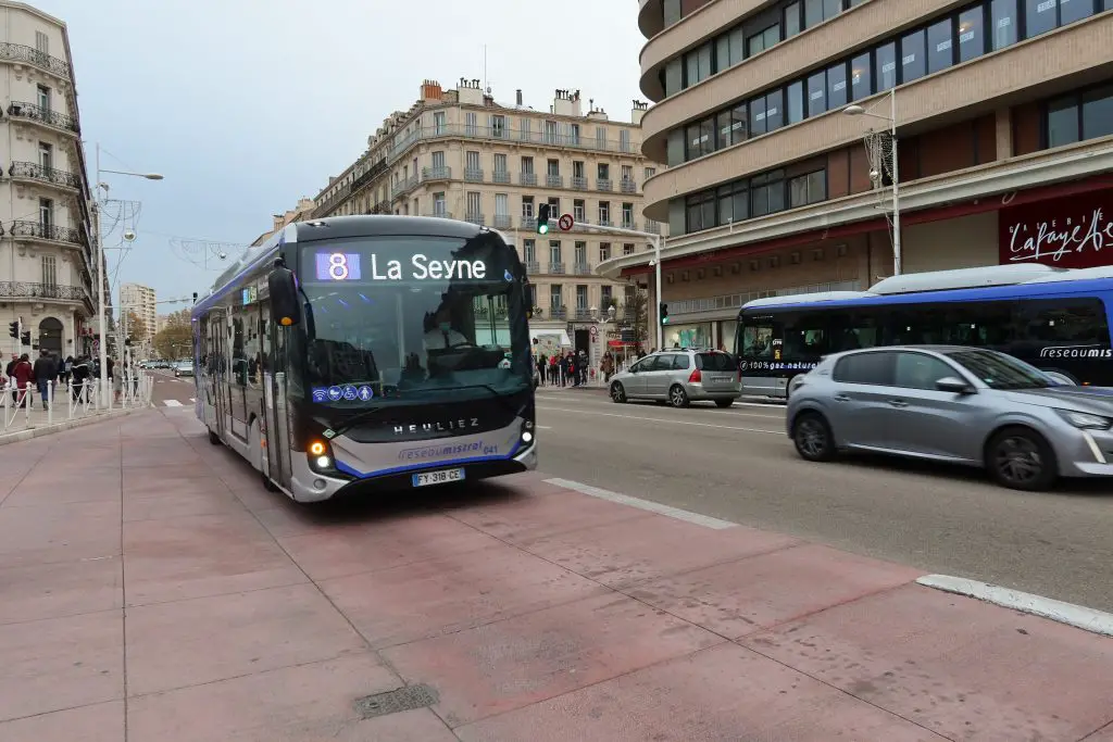 ligne de bus transport commun