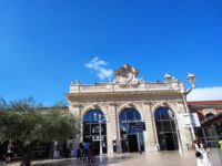 tueur au parpaing jeune homme tué Toulon toulon endettée couteau gare Toulon
