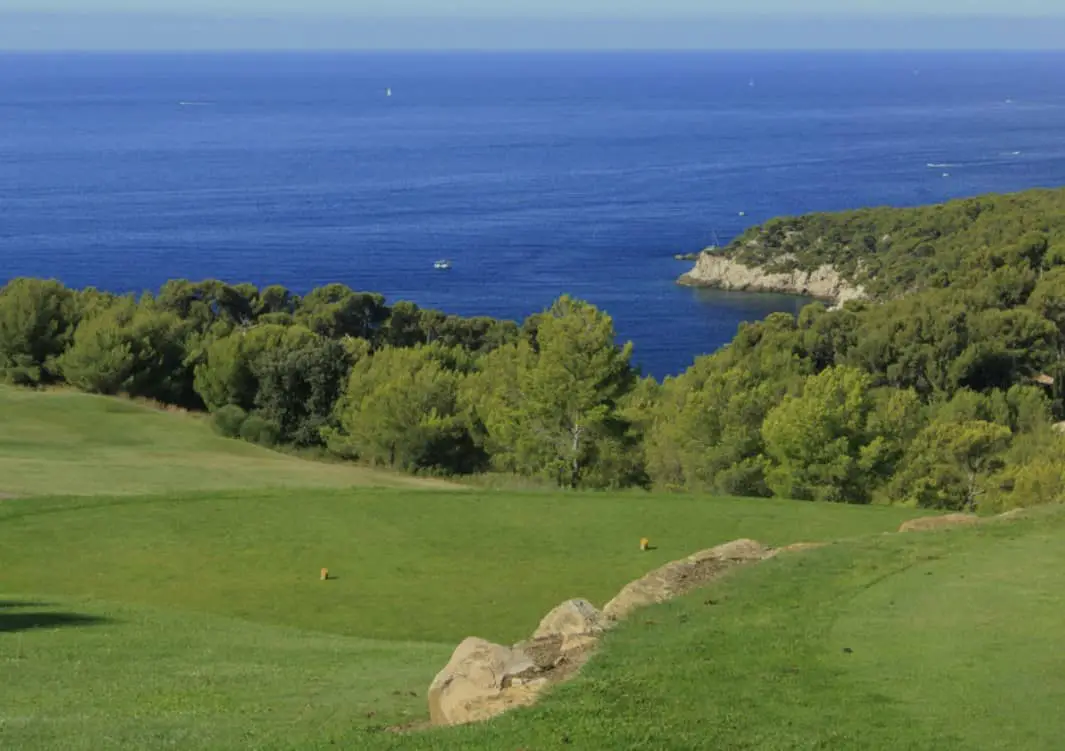 golf saint-cyr-sur-mer