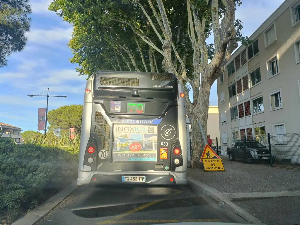 contrôle dans les transports en commun six-fours contrôle réseau Mistral arrêt bus 21h réseau mistral