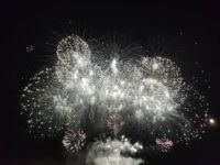 Programme feux d’artifice Var réveillon 2024 feu d'artifice correns Saint-Raphaël Noël 15 août Toulon fête nationale Draguignan