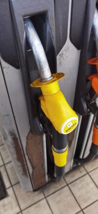 fraude au carburant sécurité dans les Alpes-Maritimes pour Halloween gazole prix Intermarché carburant à prix coûtant