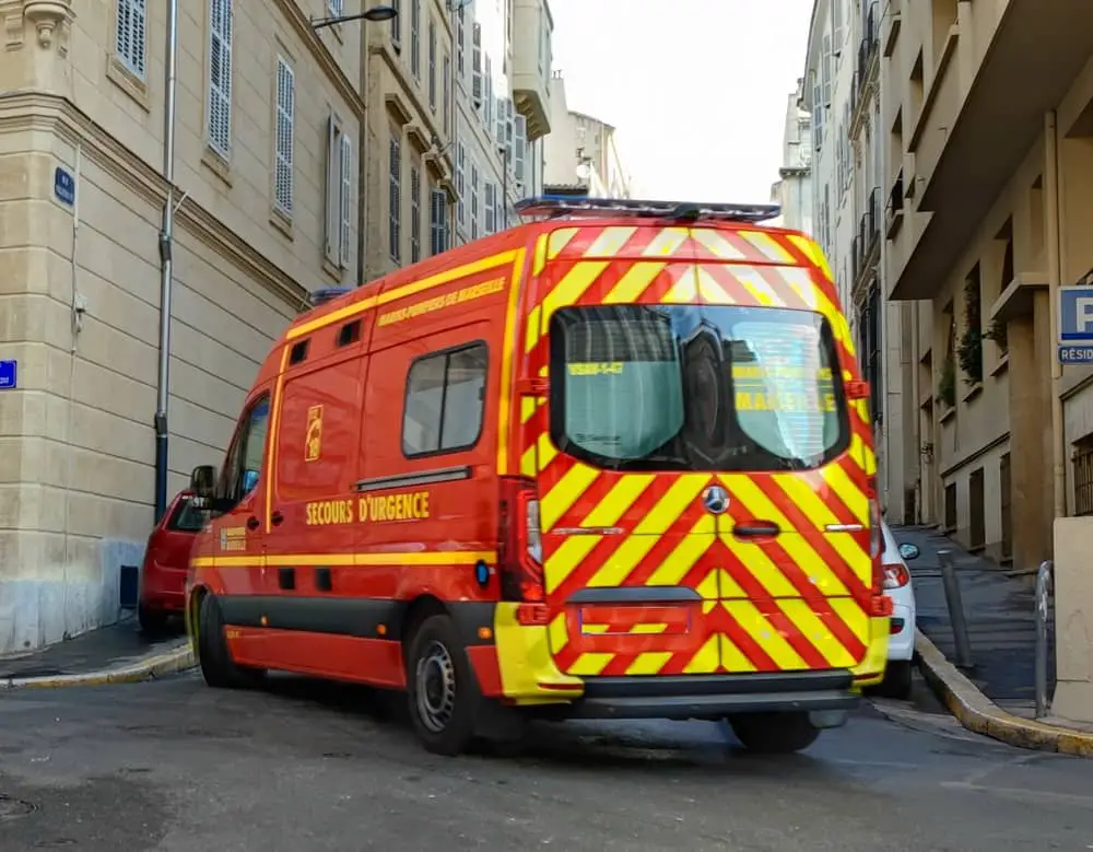 appartement feu Marseille Noailles accident au Muy Brignoles toiture hyères marins-pompiers agressés marseille