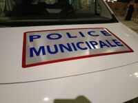 Accident RD13 Besse Carnoules dispute le castellet supérette Marseille toulon poignardé 17 ans toulon homme piétons boulangerie Saint-Raphaël