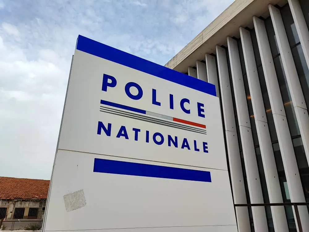 Nice trafic Marseille fuite octogénaire voiture volée Kalachnikov marseille viol demi-sœur marseille drogue Hyères police stoppe conducteur