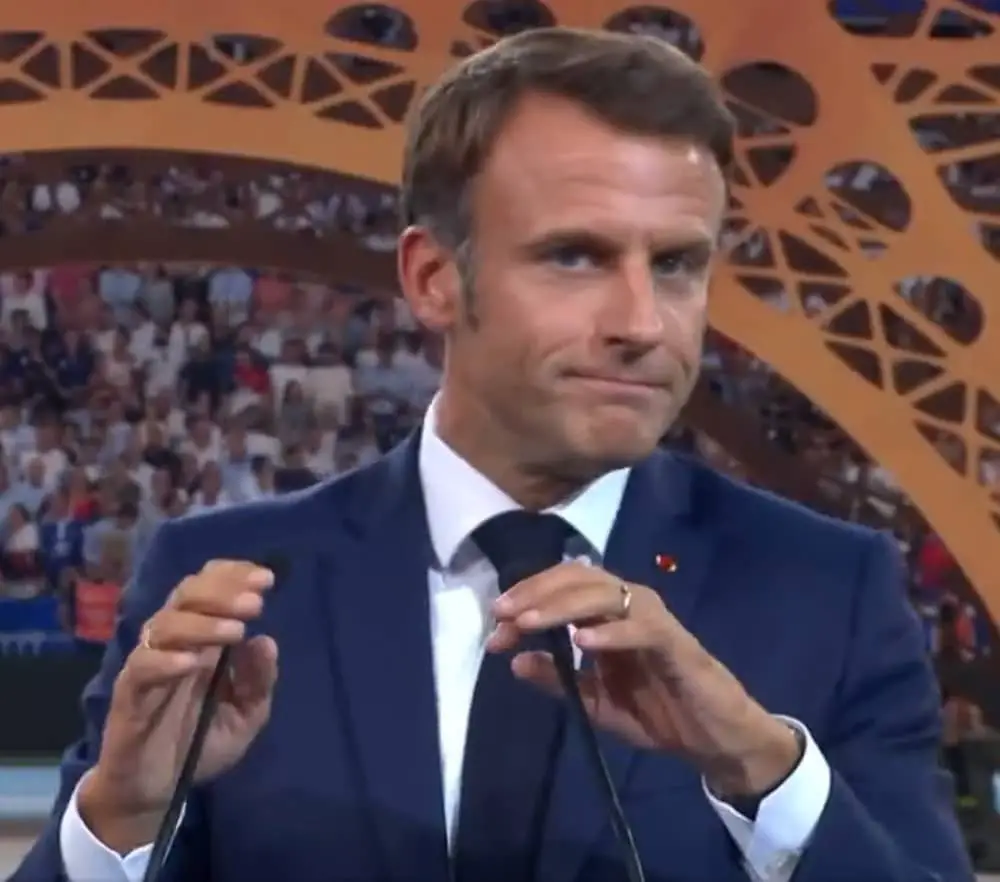 Emmanuel Macron Marseille macron hué stade de France