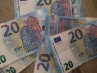 Français à découvert 16 du mois femme travaillent gratuitement pensions retraités var augmentation retraites complémentaires France Rénov var bourse au mérite var pari