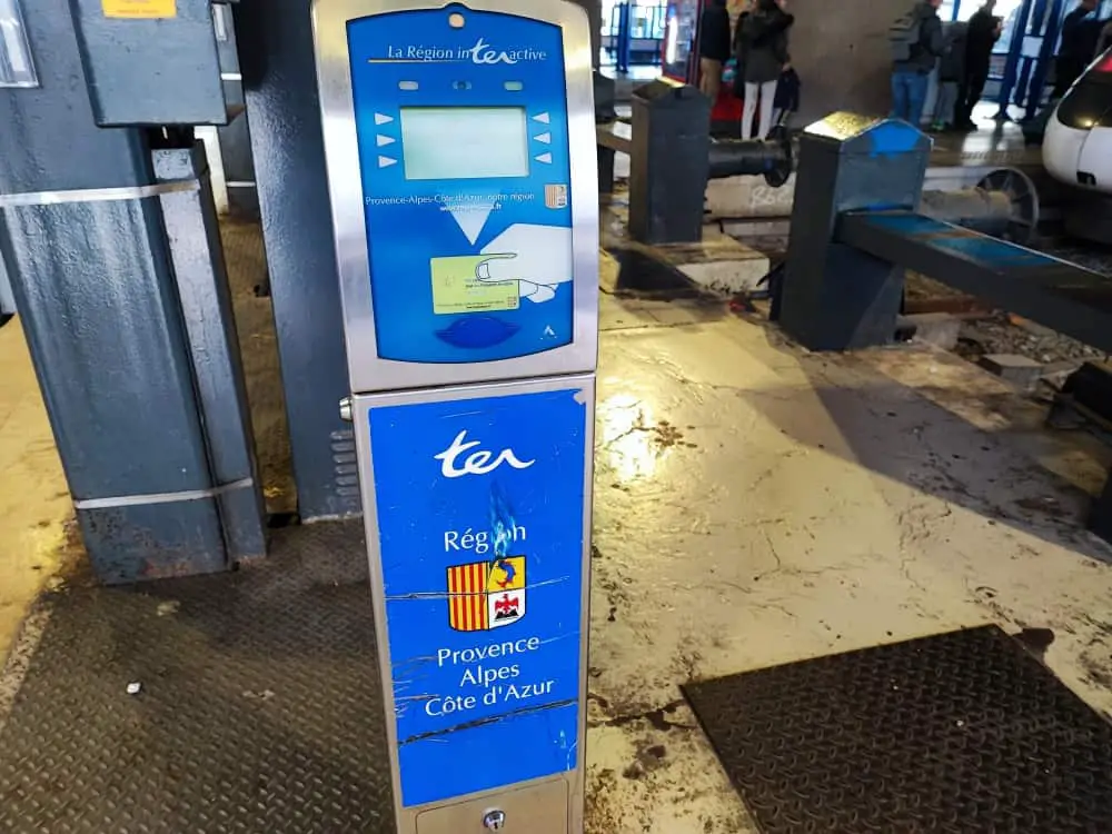 arnaque carte SNCF pass rail var