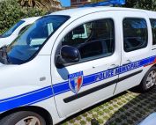 policier marseillais Nice confrontée à une nouvelle vague de tirs dans le quartier des Moulins, avec des mesures d'intervention accrues pour assurer la sécurité. marseille colocataires hommes agressés Nice saisie record marseille livreur accident moto signes Carqueiranne mis en examen Septèmes explosion voiture Vitrolles femme blessée marseille suspect détention vol scooter marseille Marseille drogue Marseille cambriolages Sanary-sur-Mer cayolle marseille hôpital Pasteur