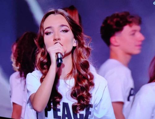 Angélina illumine l’Eurovision Junior à Nice avec une performance émouvante