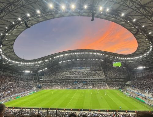 Comment a été géré l’actualité au stade Vélodrome hier lors du match France-Chili ?