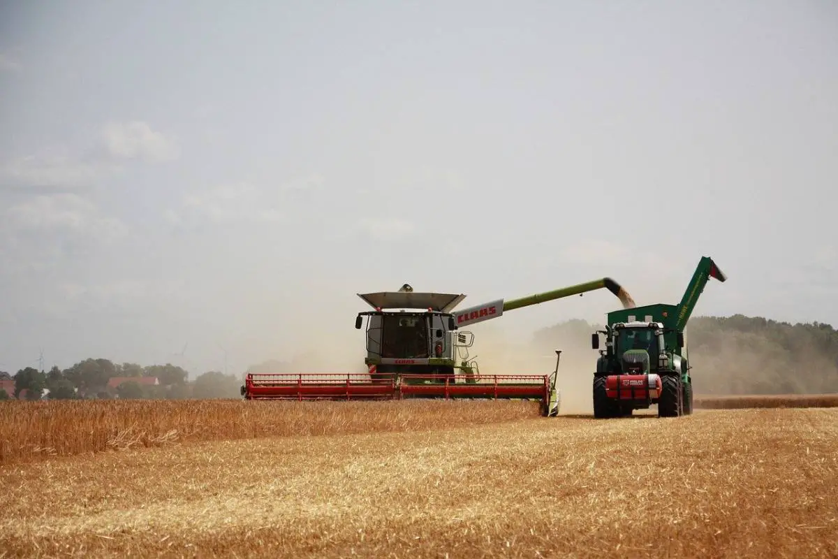 concours agricole agriculteurs drôme terres agricoles en baisse dans plaine du var