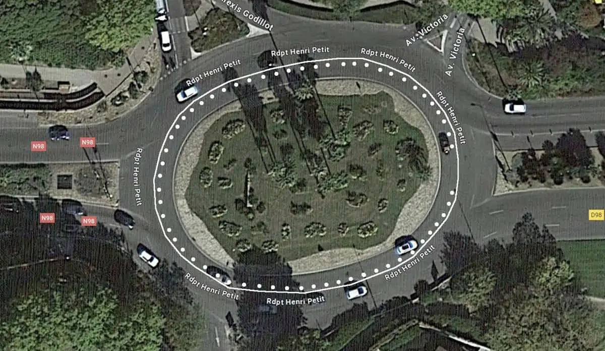 Hyères aménagement rond-point