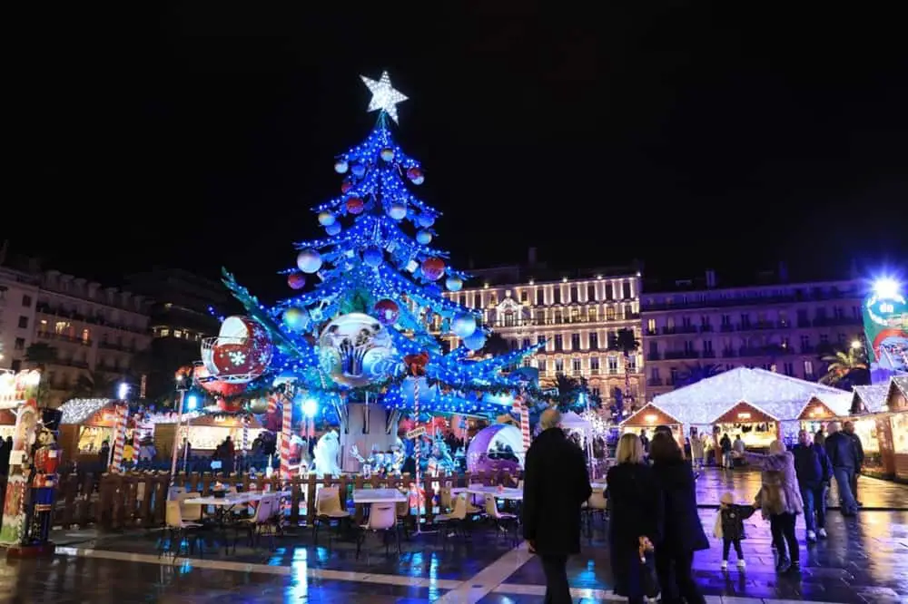 Toulon s'illumine Noël Toulon village de noël
