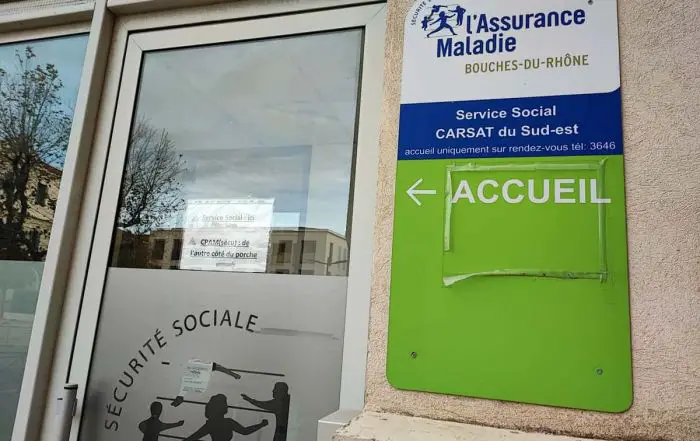 congés payés jours carence fonctionnaires La Ciotat fermeture service publics grippe Var réformes 2024 sécurité sociale