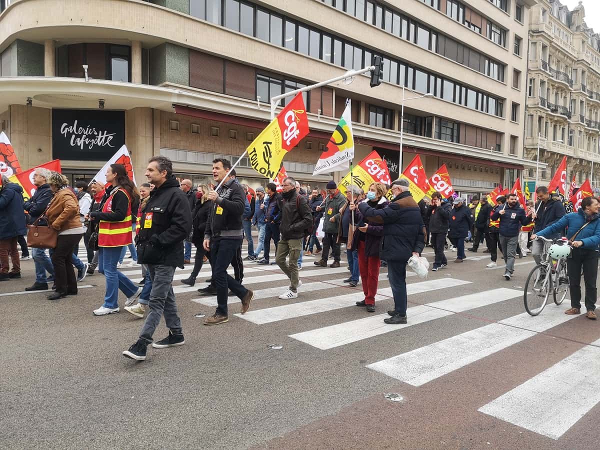 marée humaine Toulon Ras-le-bol varois perturbations