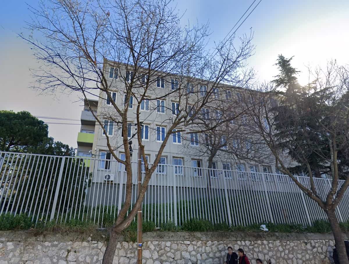 collégien agresse harceleurs