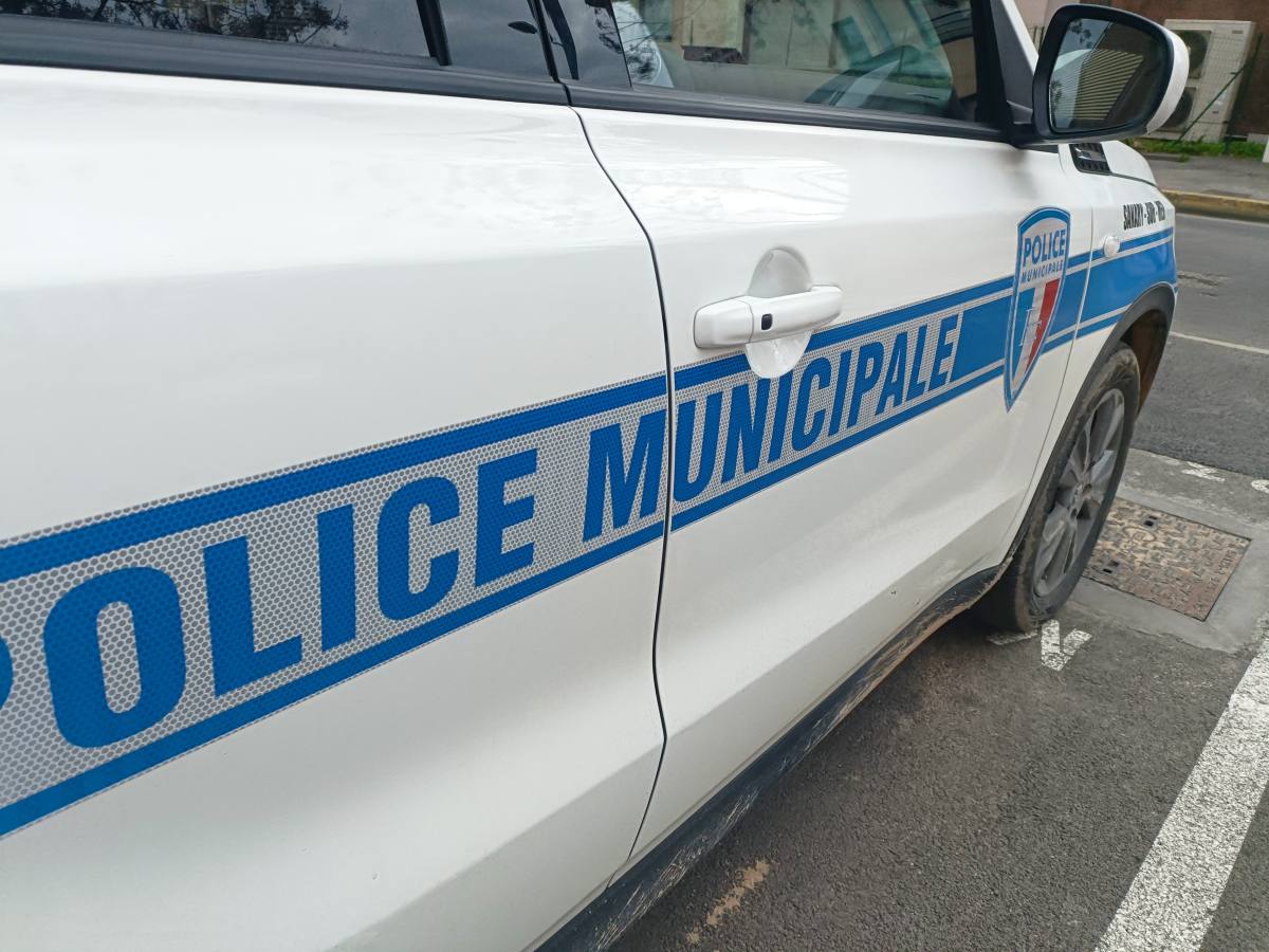 vol motos toulon sécurité routière militaires toulon nîmes enfant Saint-Raphaël vitesse La Penne-sur-Huveaune Socayna examen ²Hyères forces de l'ordre