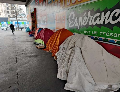 Polémique à Hyères : le maire critique la présence des sans-abri, une déclaration qui divise