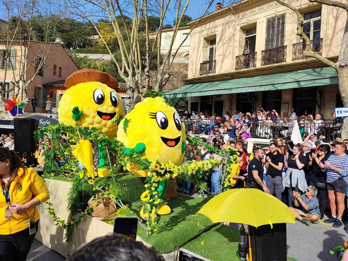 succès corso fleuri Bormes-les-Mimosas