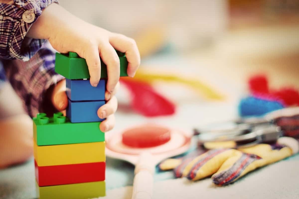 places en crèche var l'éveil des tout-petits