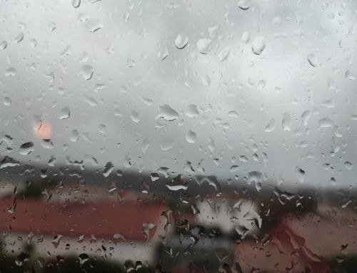 Week-end pluvieux prévu sur la Côte d’Azur : attention aux orages et fortes rafales