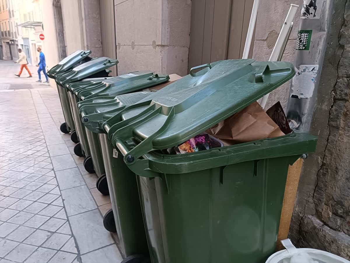 grève des éboueurs Marseille Grève éboueurs Marseille Poubelles Marseille hausse de la taxe ménager