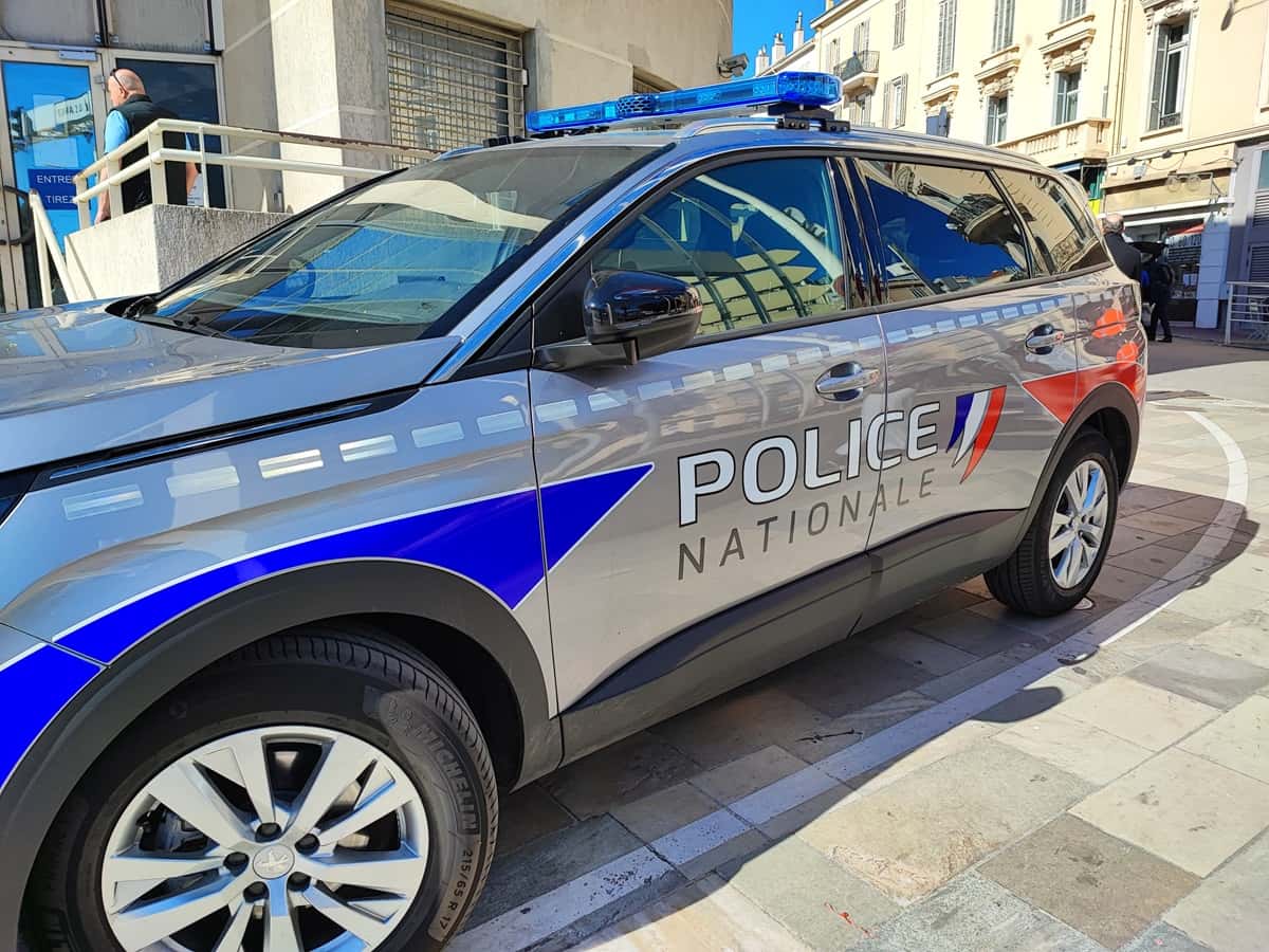 trafic Bouches-du-Rhône échange de tirs antibes lycée Saisie spectaculaire à Marseille contrôles routiers Toulon Val des Rougières Jonathan Clauss féminicides var faux policiers Draguignan alerte bombe avignon nice policier renversé draguignan coups de feu