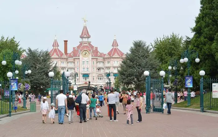 Disneyland Paris change de nom