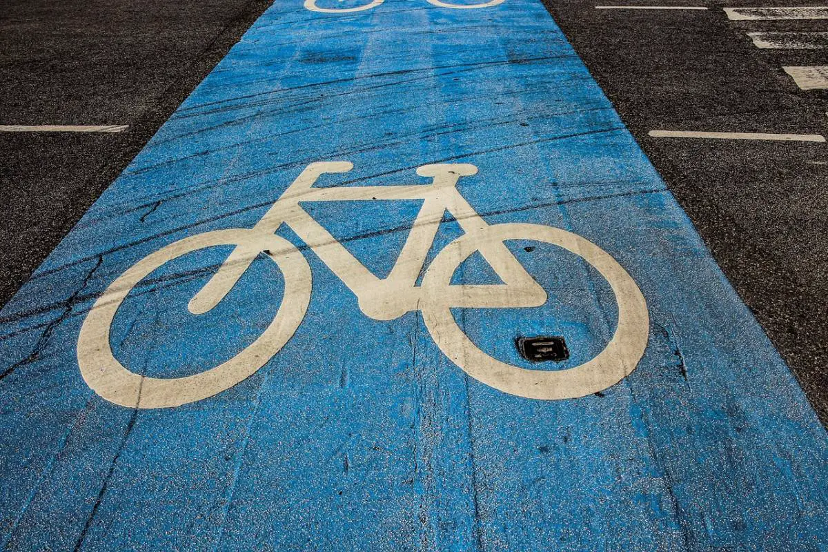 cyclistes secourus au Muy controle de police piste cyclable
