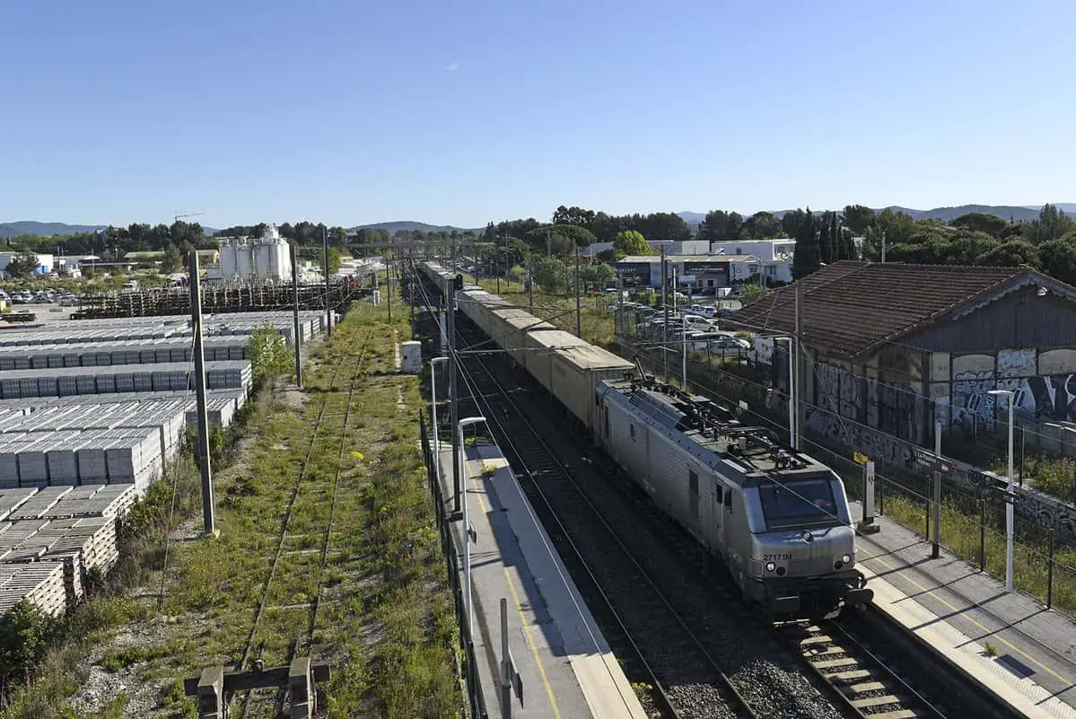 gare de La Garde