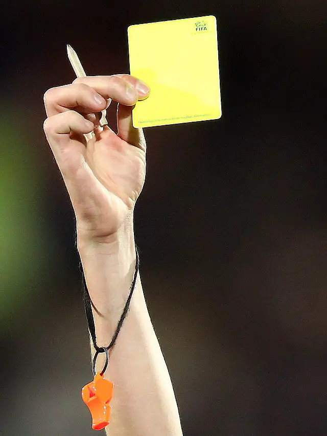 carton jaune Top 14 Toulon