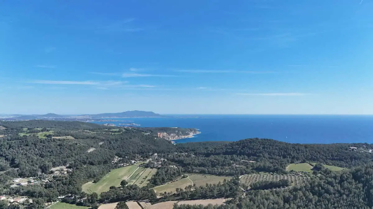 SAINT CYR SOLEIL CIEL BLEU VUE 7 Vue mer et ciel bleu