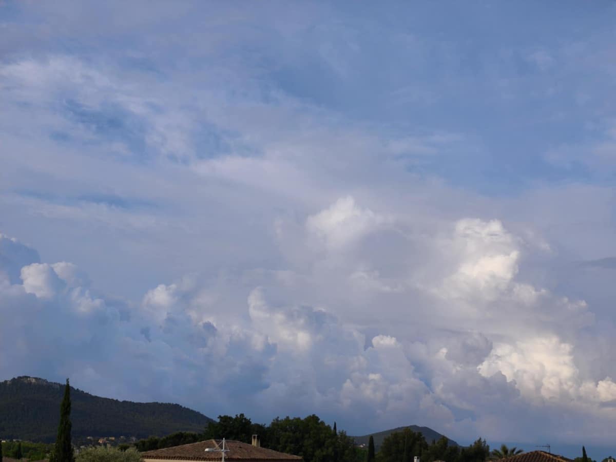 nuages ciel bleu